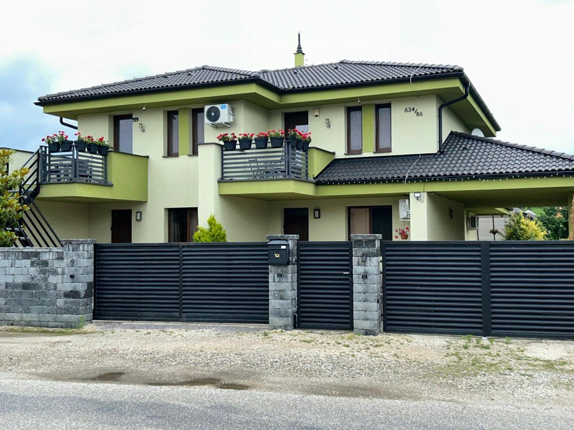 Apartmany Zeleny Dom Podhajska Exterior photo